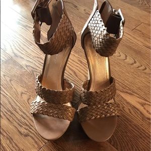 BCBG wedges with zipper camel color size 10